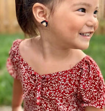 Load image into Gallery viewer, Poison Apple Princess Earrings