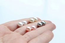 Load image into Gallery viewer, Classic Pearl Earrings
