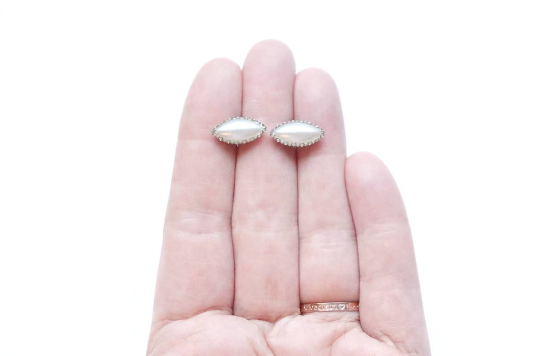 Horse Eye Pearl Earrings