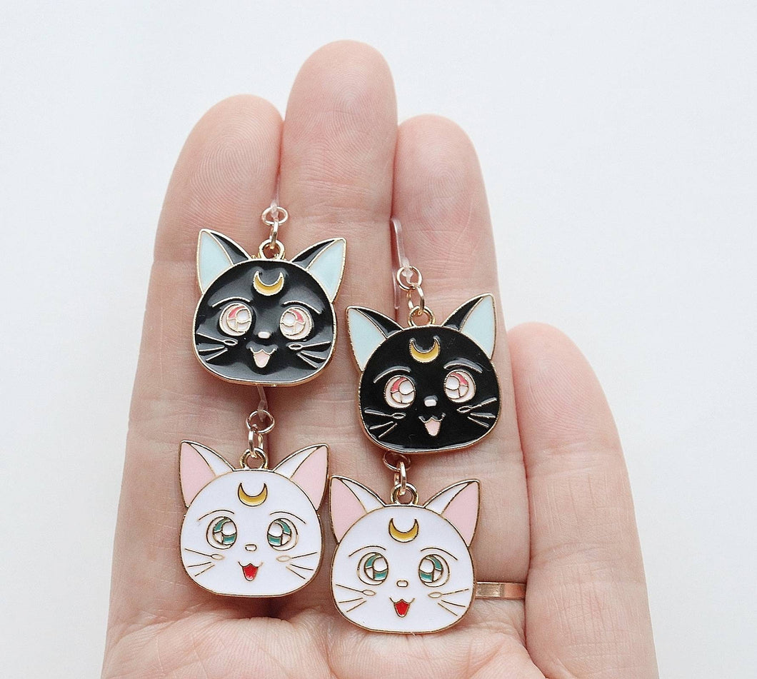 Cartoon Kitty Metal Charm Earrings